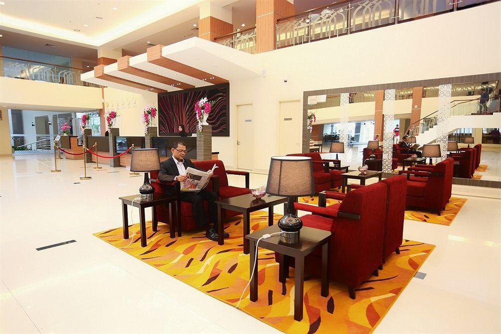 Raia Hotel & Convention Centre Terengganu Kuala Terengganu Exterior foto